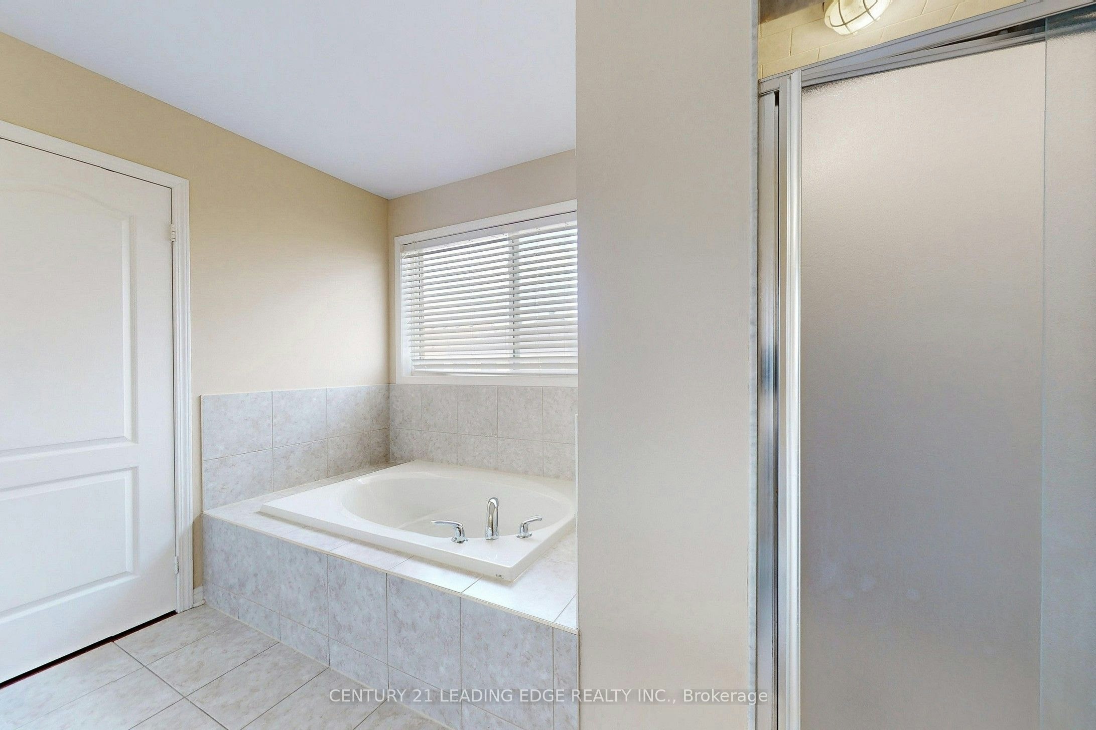 MAIN-6 Firwood Crescent, Brampton, ON, L6P 2J6 - 20