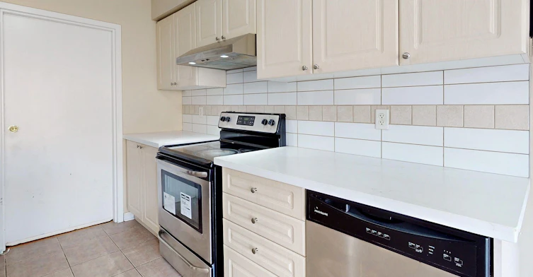 MAIN-6 Firwood Crescent, Brampton, ON, L6P 2J6 - 11