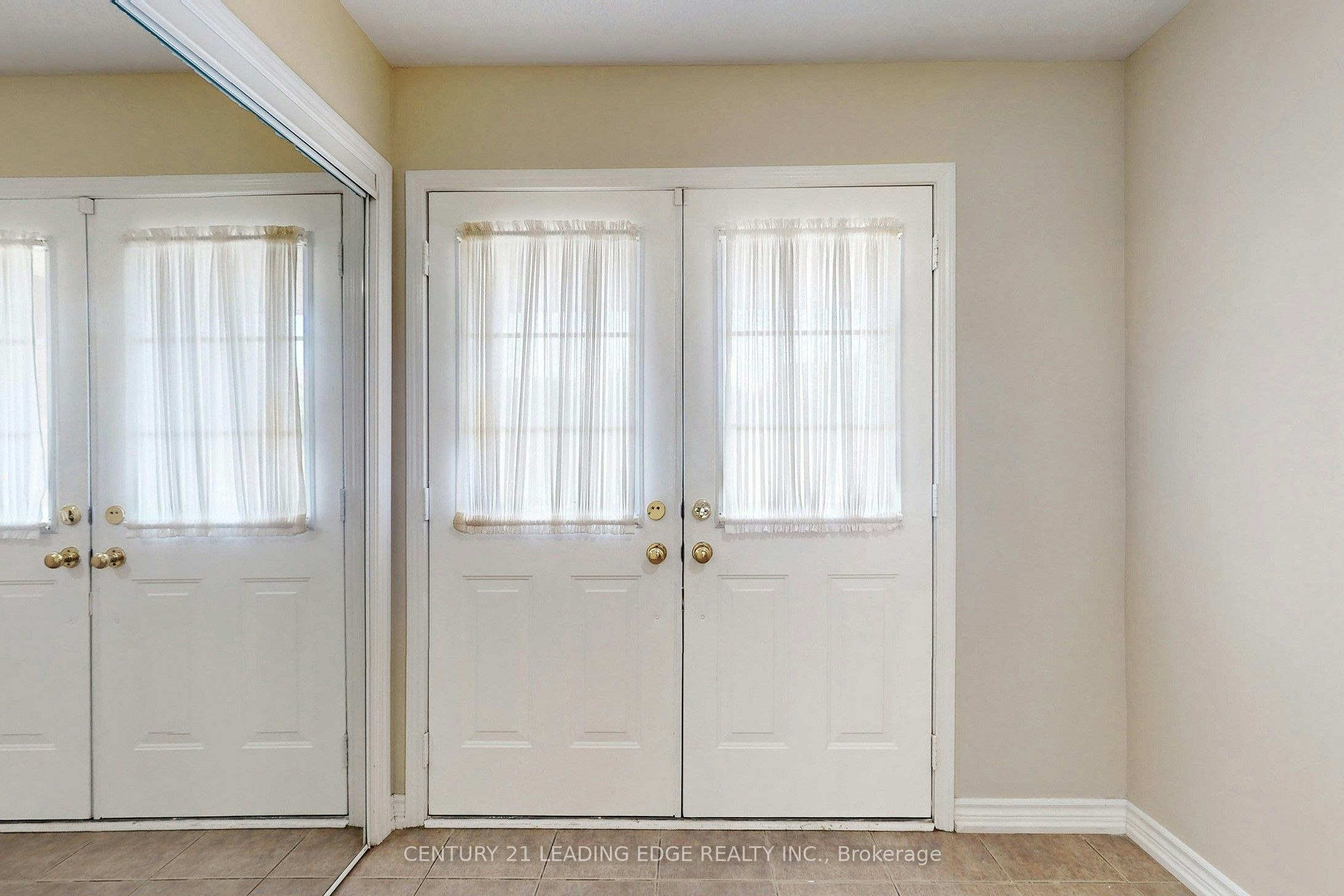 MAIN-6 Firwood Crescent, Brampton, ON, L6P 2J6 - 15