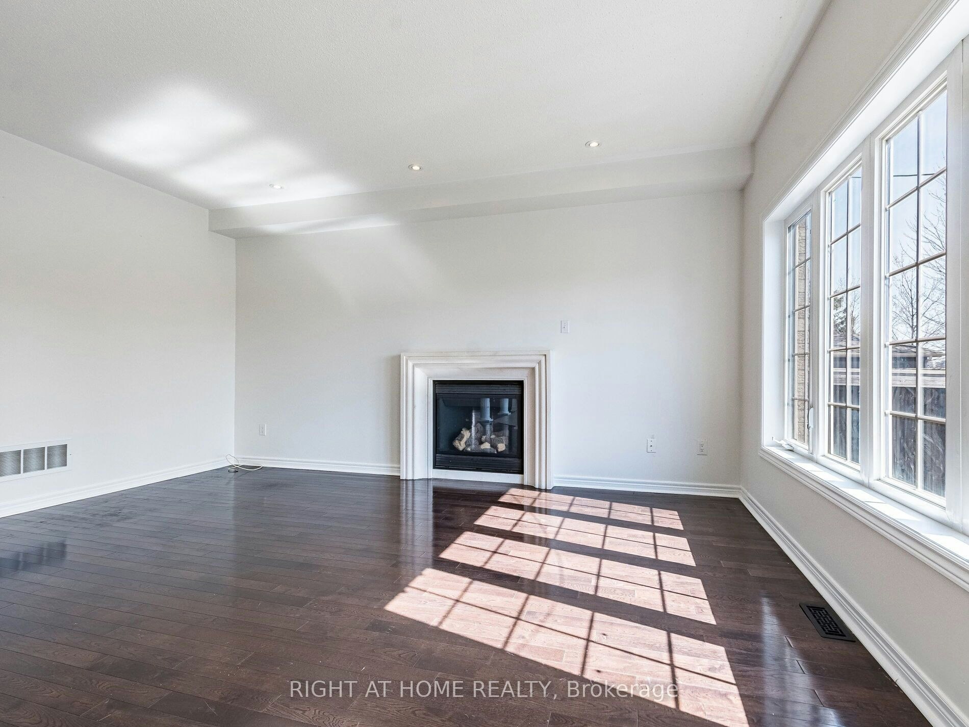 5441 Valhalla Crescent, Mississauga, ON, L5M 0K5 - 11