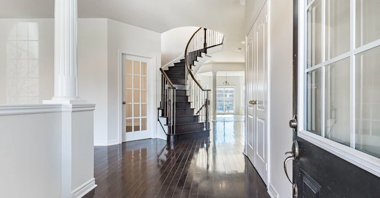 5441 Valhalla Crescent, Mississauga, ON, L5M 0K5 - 3