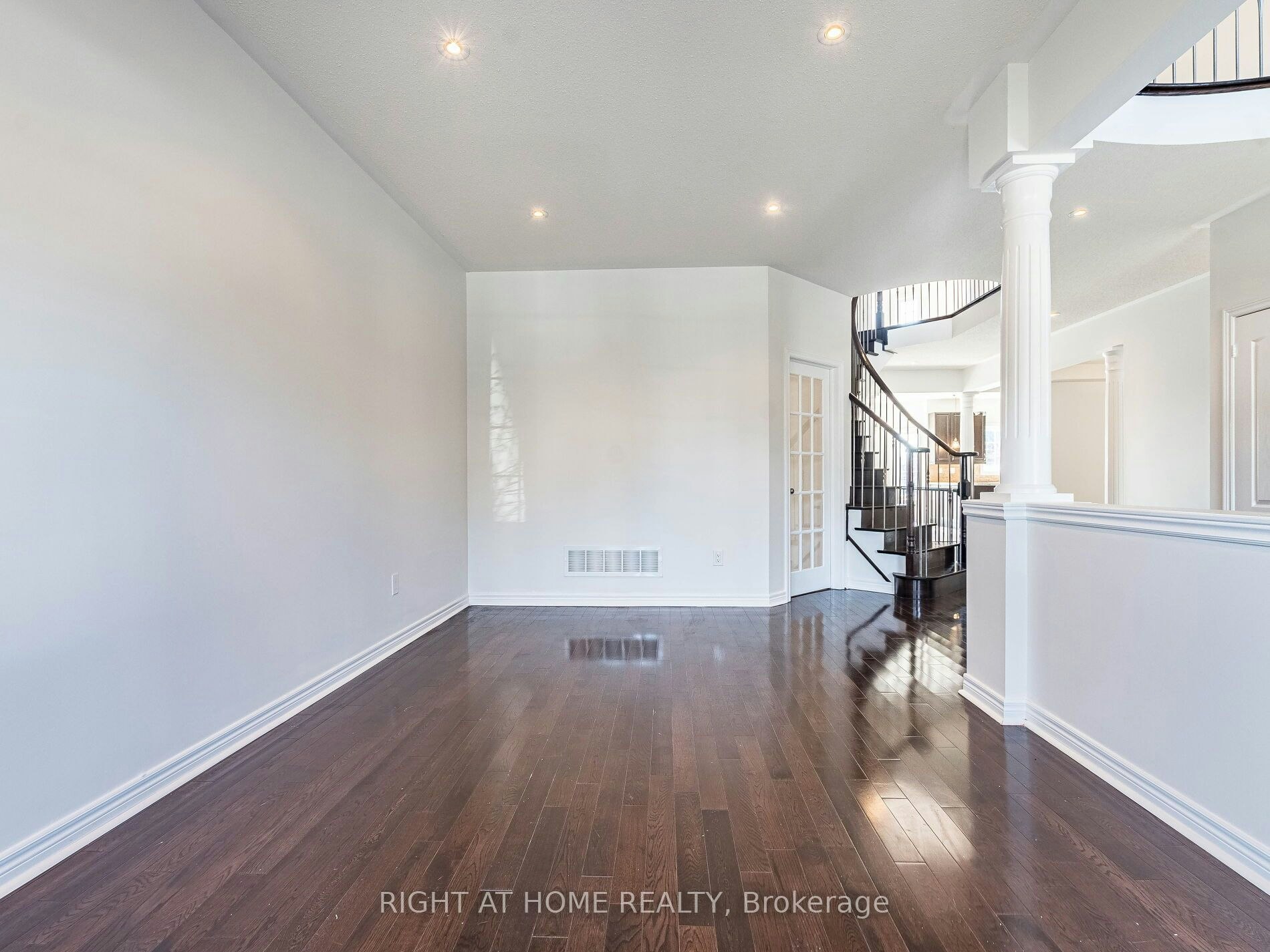 5441 Valhalla Crescent, Mississauga, ON, L5M 0K5 - 7