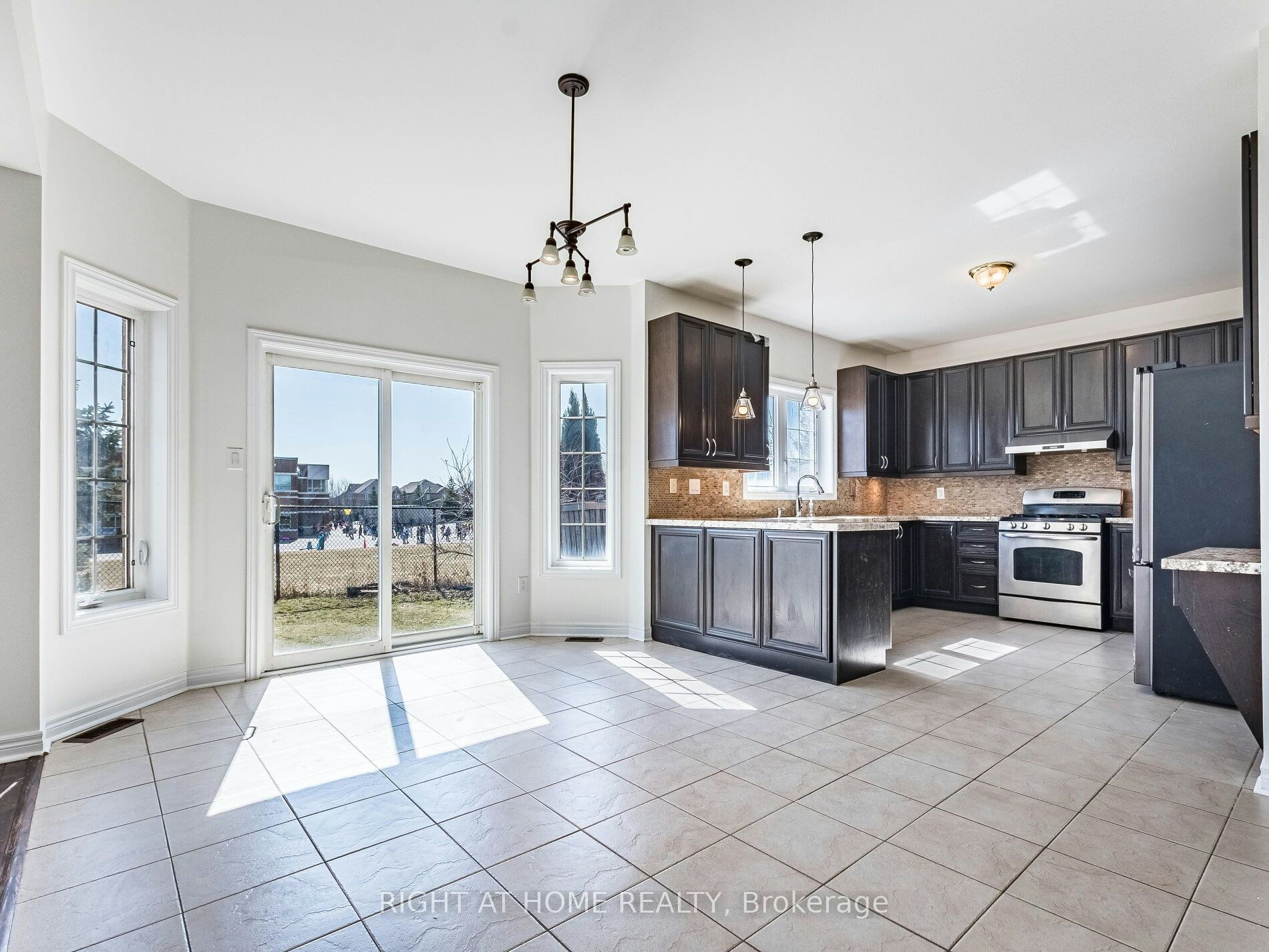 5441 Valhalla Crescent, Mississauga, ON, L5M 0K5 - 14