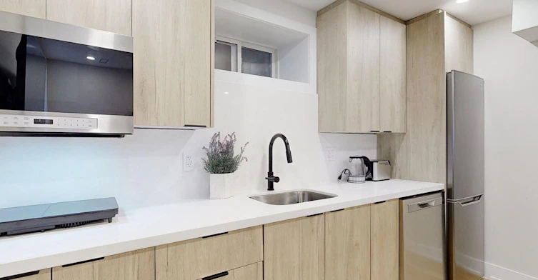 Lower Unit-30 Struthers Street, Toronto, ON, M8V 1Y1 - 5