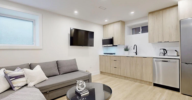 Lower Unit-30 Struthers Street, Toronto, ON, M8V 1Y1 - 2