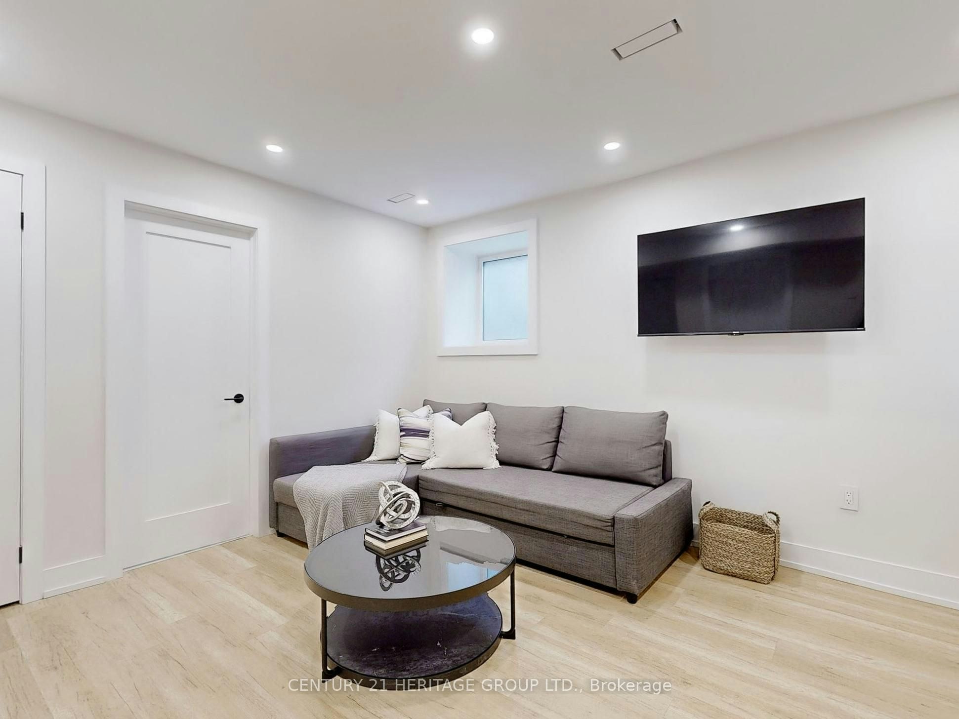 Lower Unit-30 Struthers Street, Toronto, ON, M8V 1Y1 - 3