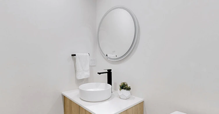 Lower Unit-30 Struthers Street, Toronto, ON, M8V 1Y1 - 9