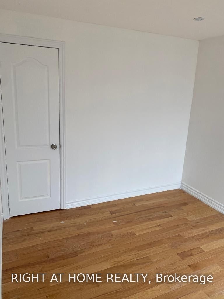 271 Queen Street, Brampton, ON, L6W 2C2 - 10