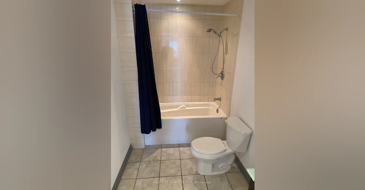 271 Queen Street, Brampton, ON, L6W 2C2 - 16