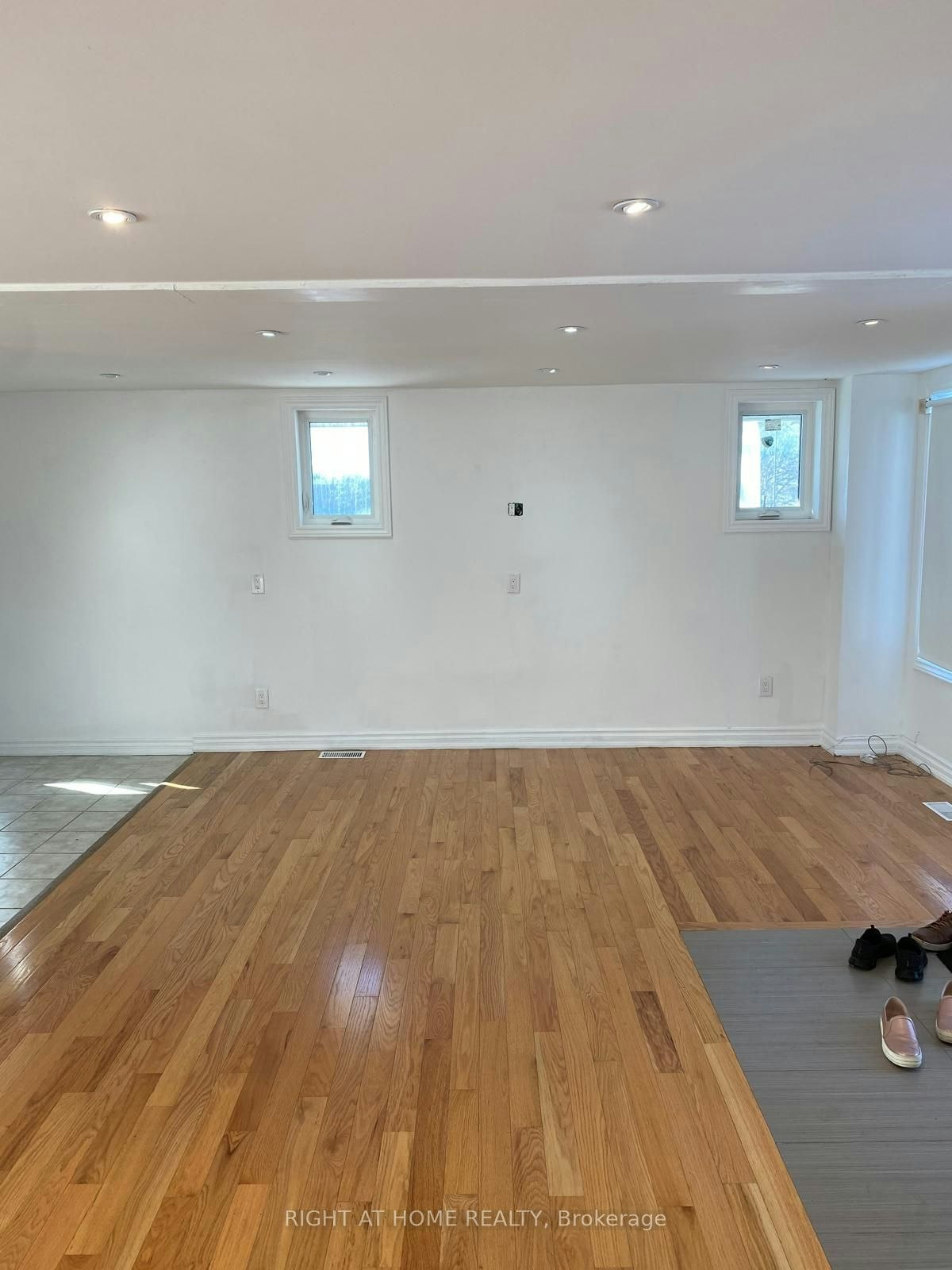 271 Queen Street, Brampton, ON, L6W 2C2 - 15