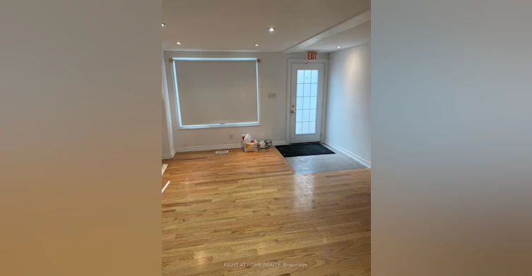 271 Queen Street, Brampton, ON, L6W 2C2 - 4