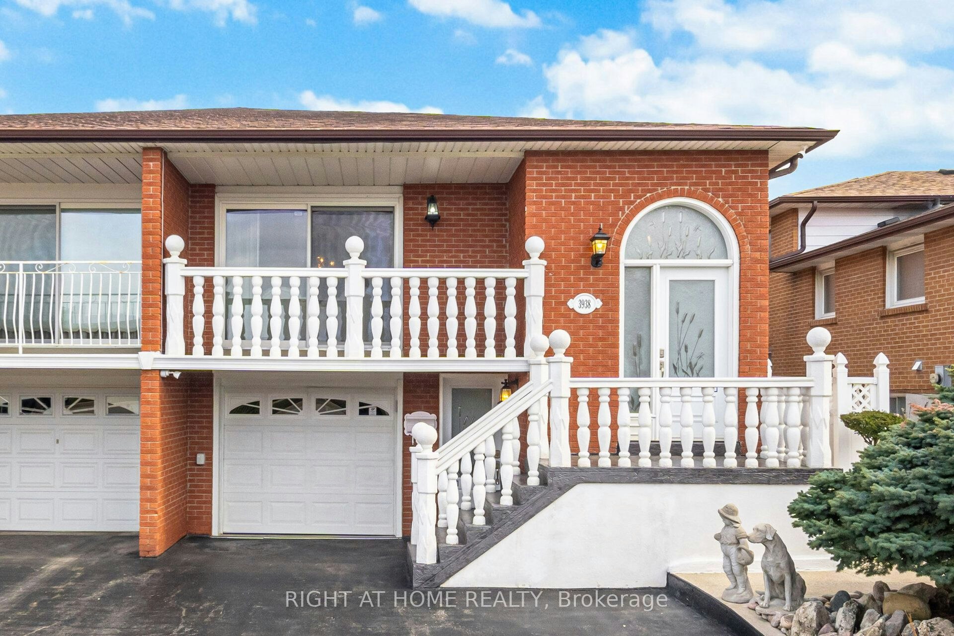 3938 Midhurst Lane, Mississauga, ON, L4Z 1C7