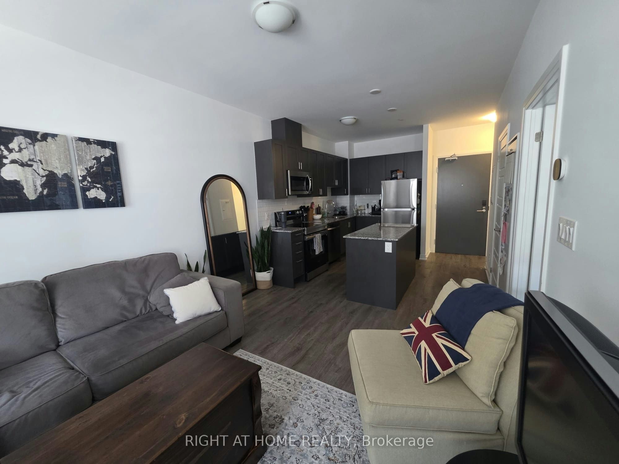 204-3285 Carding Mill Trail, Oakville, ON, L6M 5P7