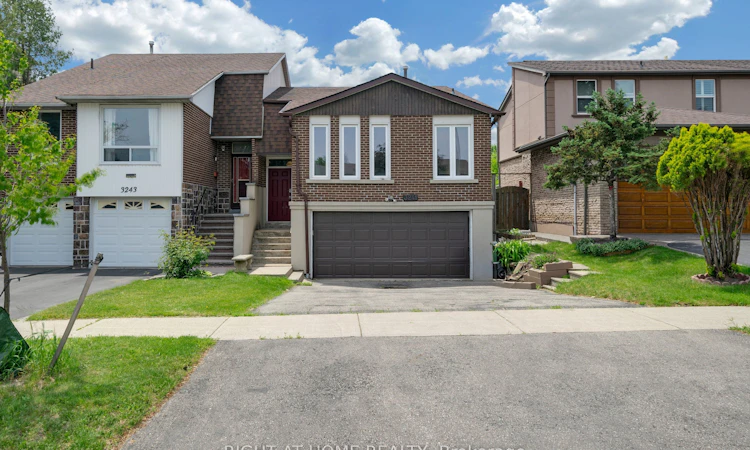 3241 Mccarthy Court