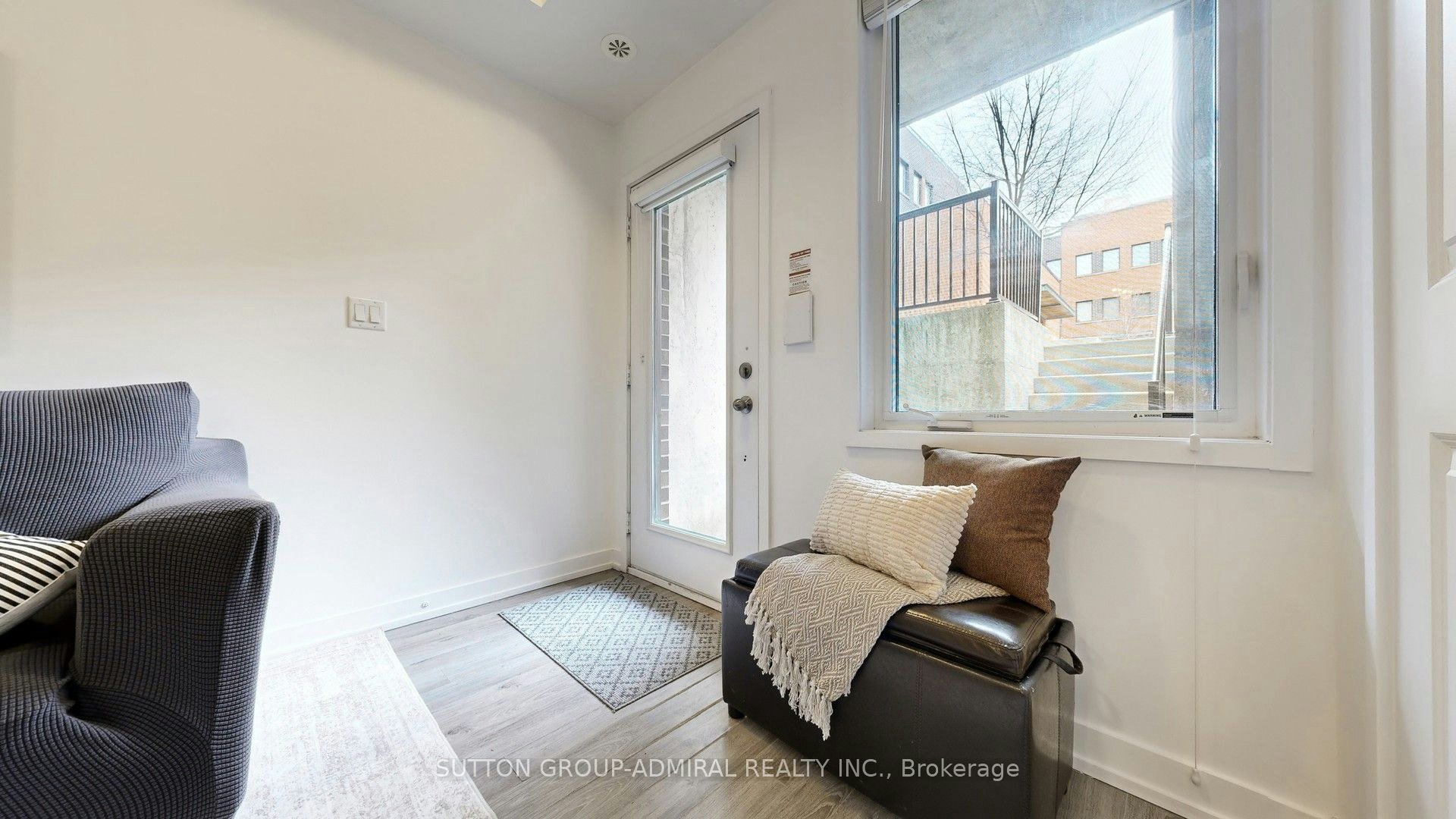 1B-867 Wilson Avenue - 3