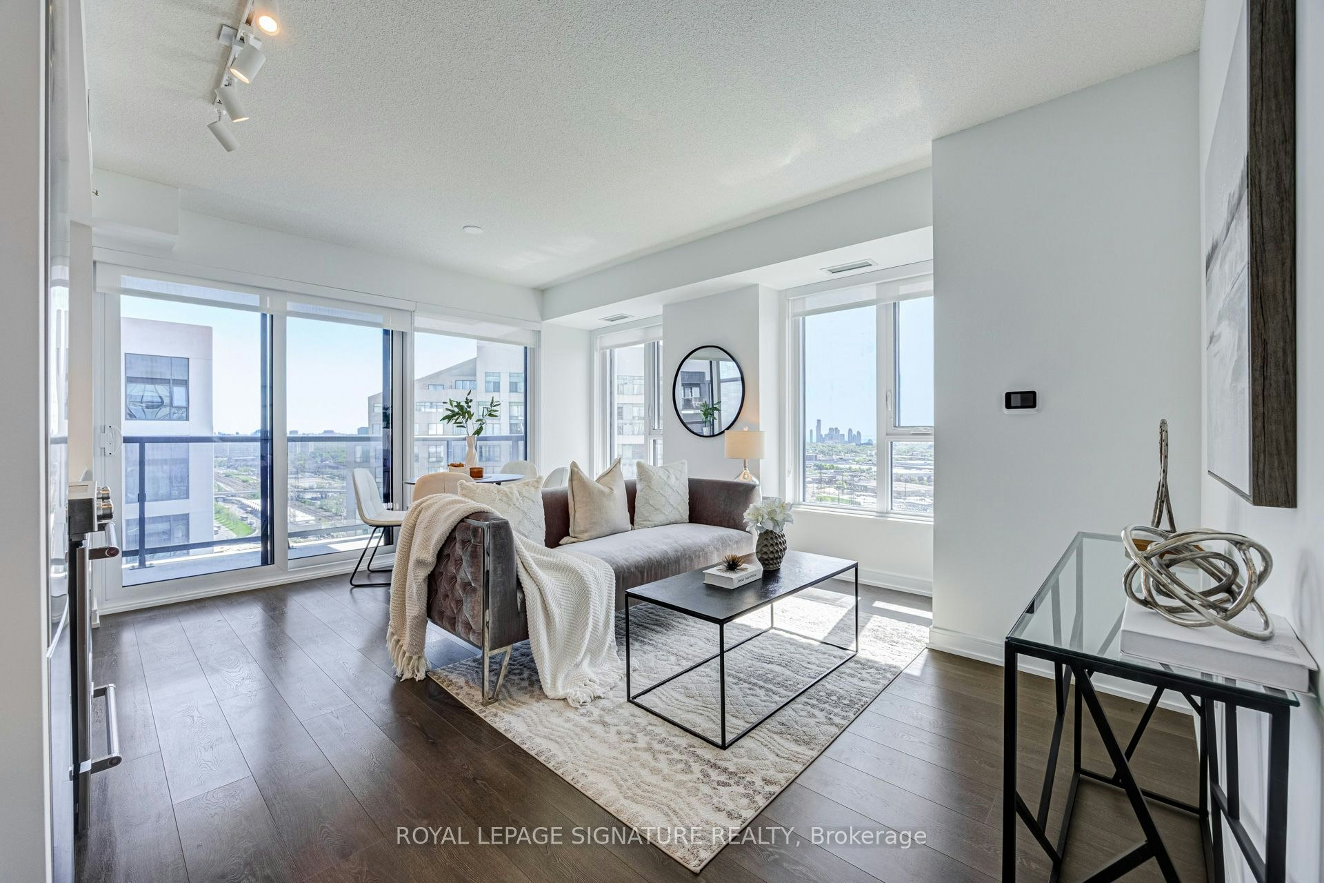 2008-30 Samuel Wood Way, Toronto, ON, M9B 0C9
