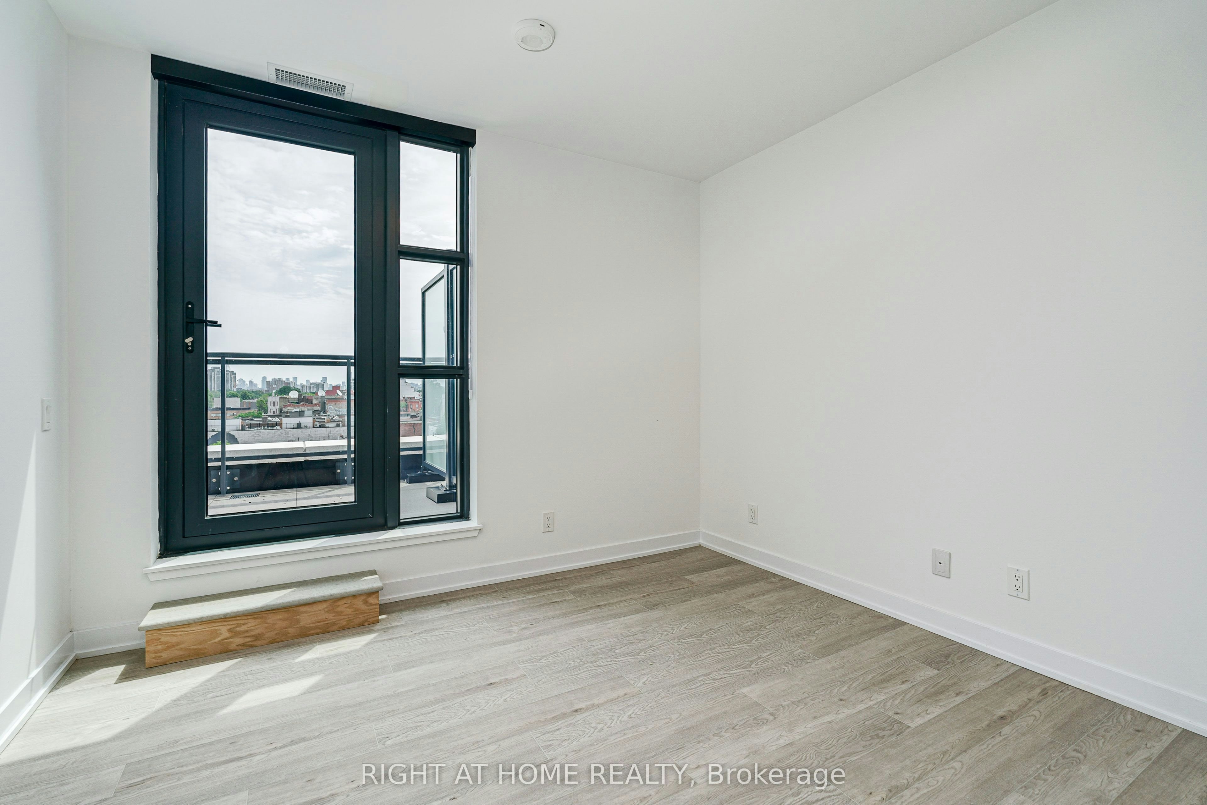 509-2946 Dundas Street W, Toronto, ON, M6P 1Y8 - 10