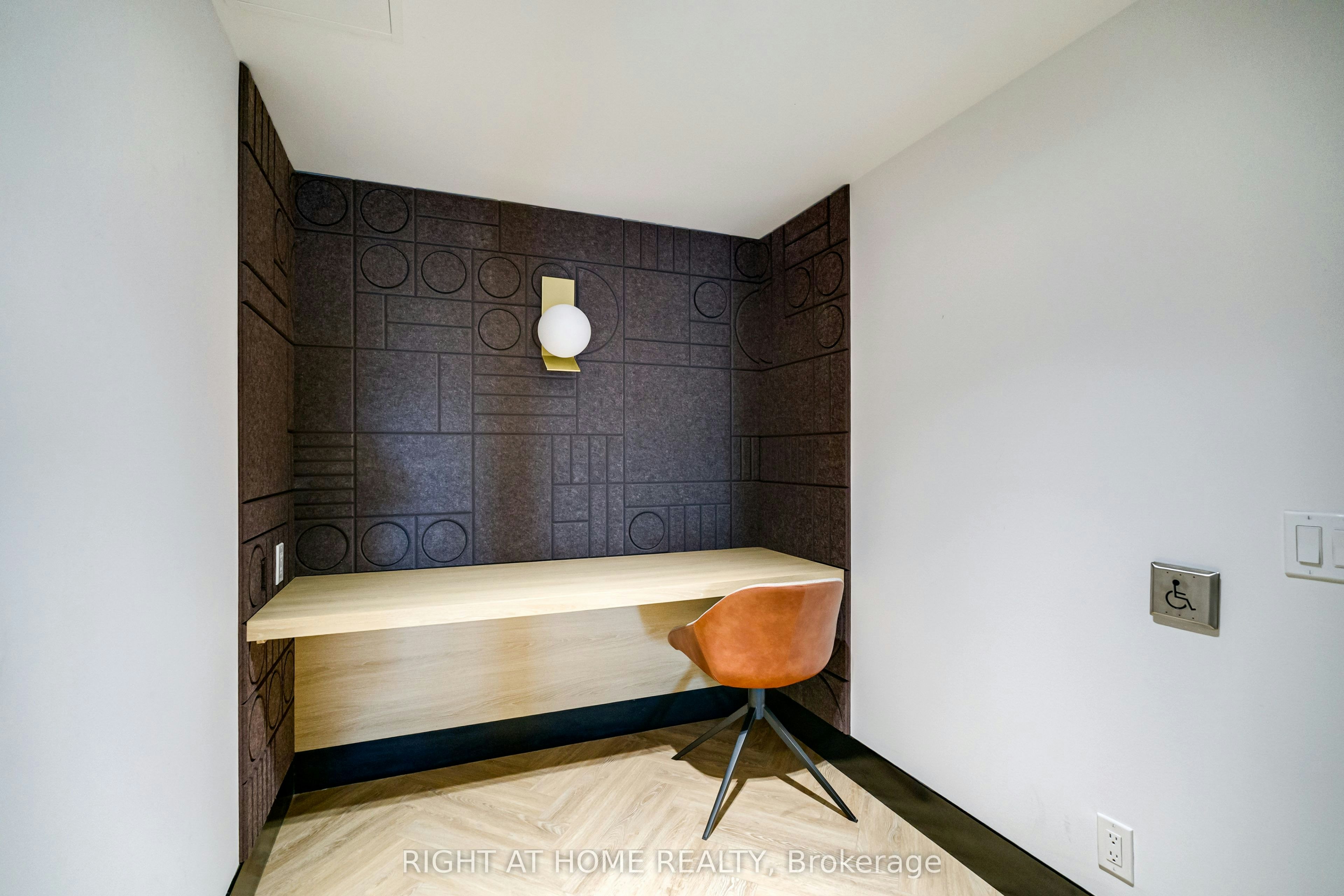 509-2946 Dundas Street W, Toronto, ON, M6P 1Y8 - 18
