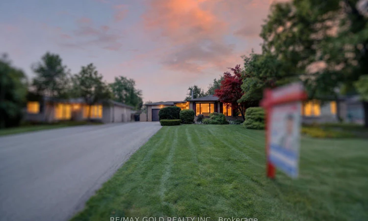 25 Drayton Crescent