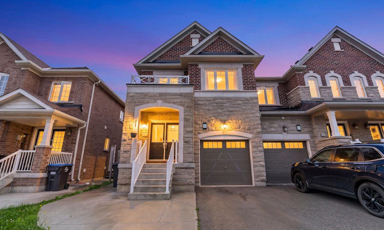 486 Queen Mary Drive
