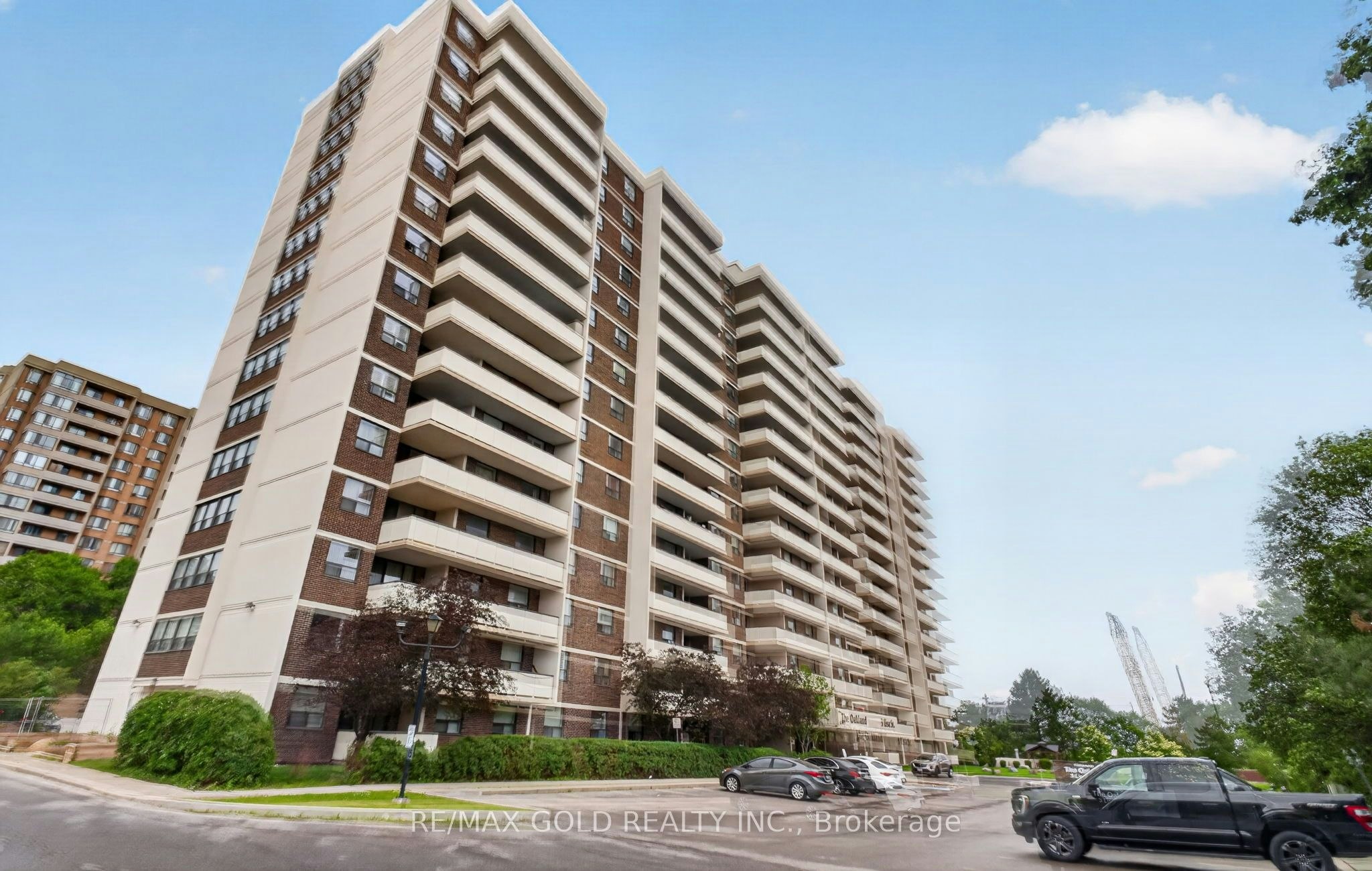 1109-3 Lisa Street, Brampton, ON, L6T 4A2