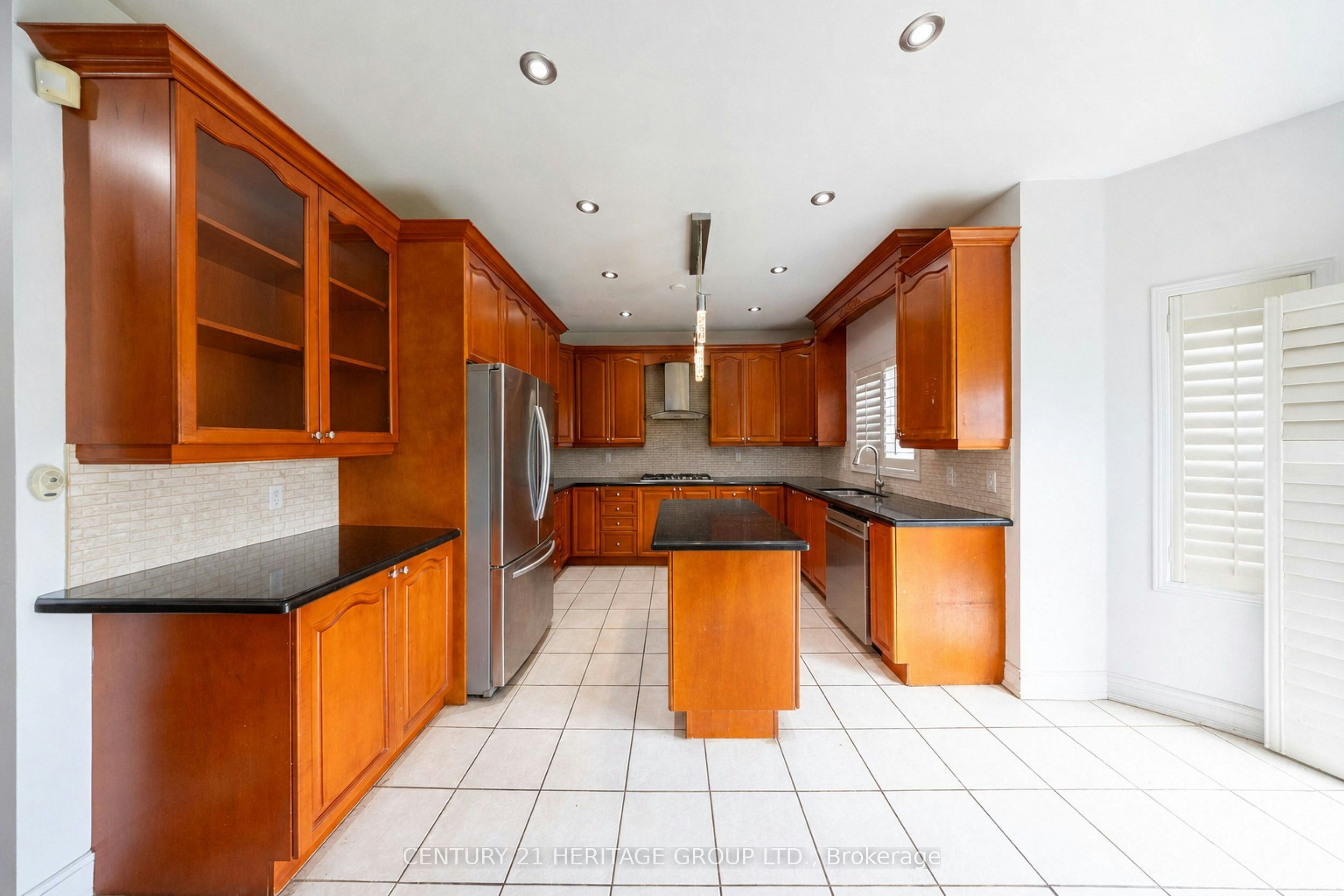 Main & 2nd-92 Edenbrook Hill Drive, Brampton, ON, L7A 2N7 - 9