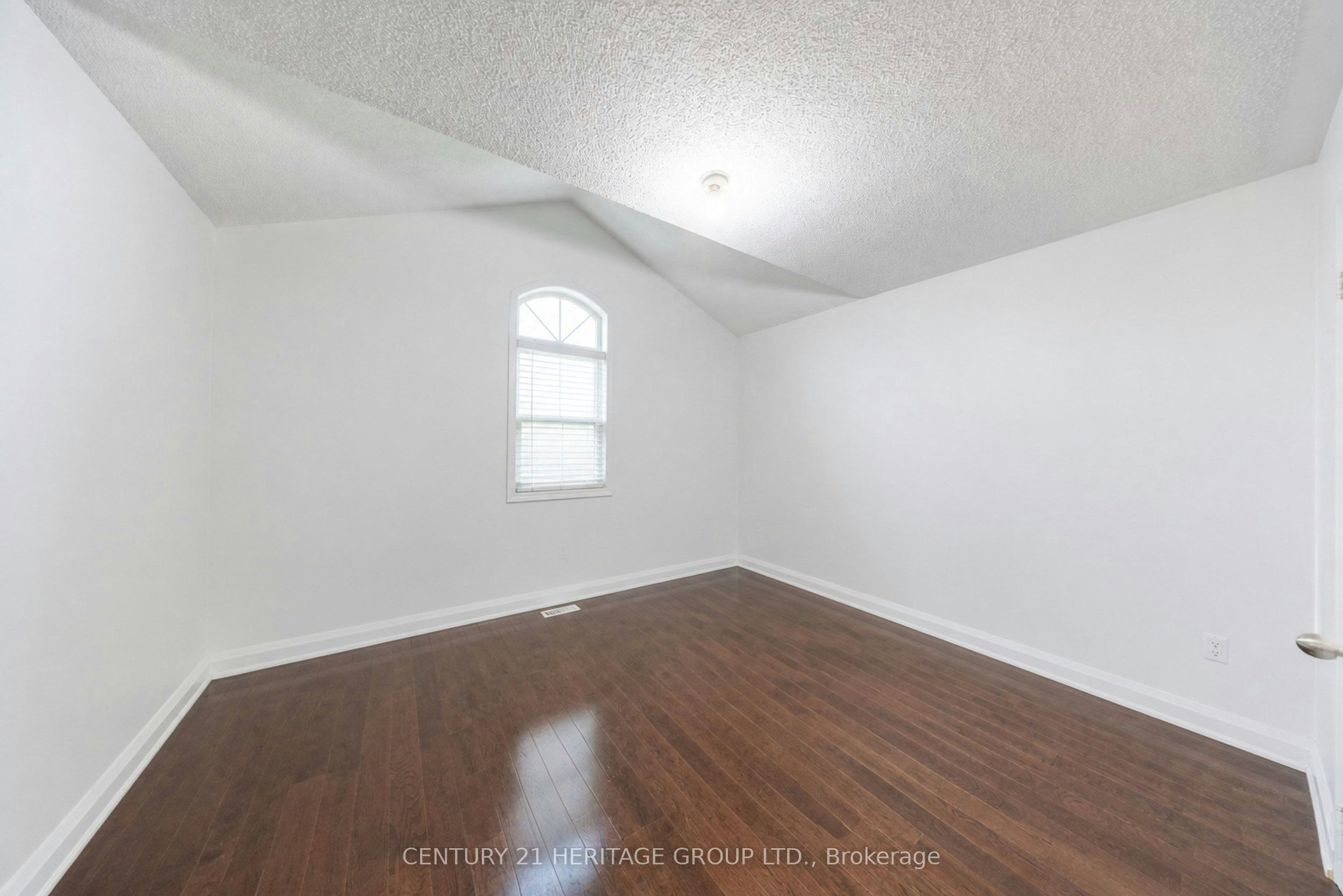 Main & 2nd-92 Edenbrook Hill Drive, Brampton, ON, L7A 2N7 - 18