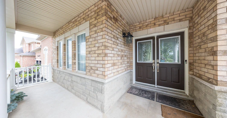 Main & 2nd-92 Edenbrook Hill Drive, Brampton, ON, L7A 2N7 - 2