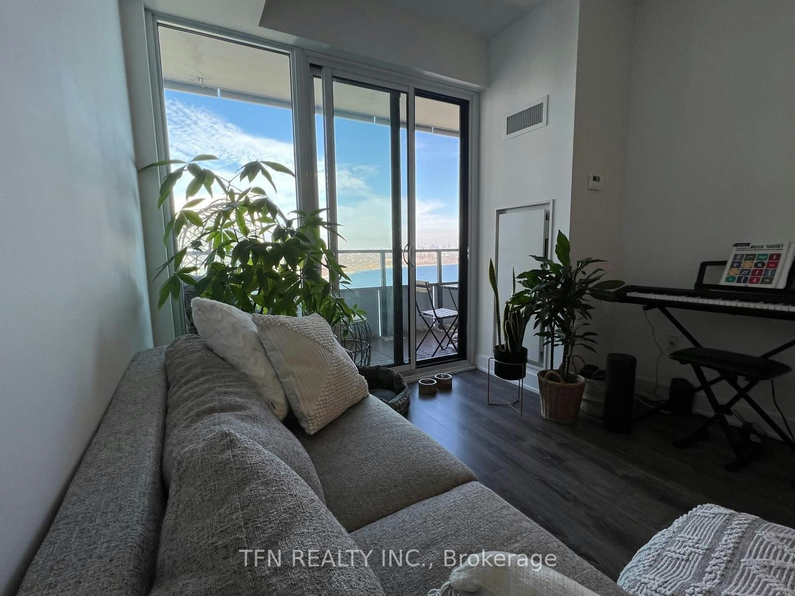 3406-20 Shorebreeze Drive, Toronto, ON, M8V 0A1 - 2