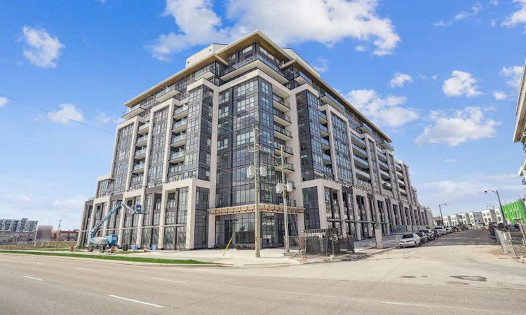 707-405 Dundas Street W