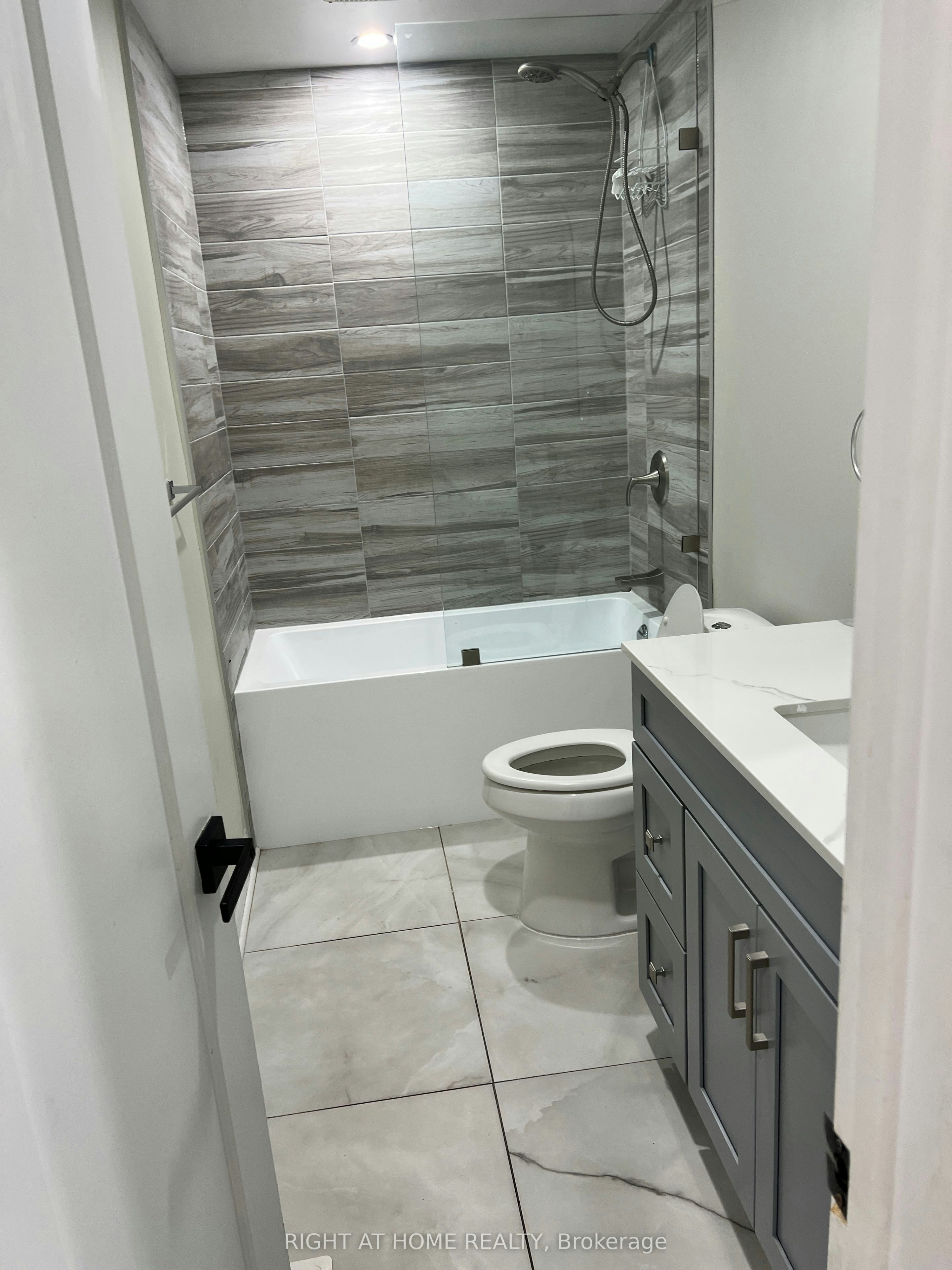 Upper-508 Stafford Drive, Oakville, ON, L6L 4M5 - 8