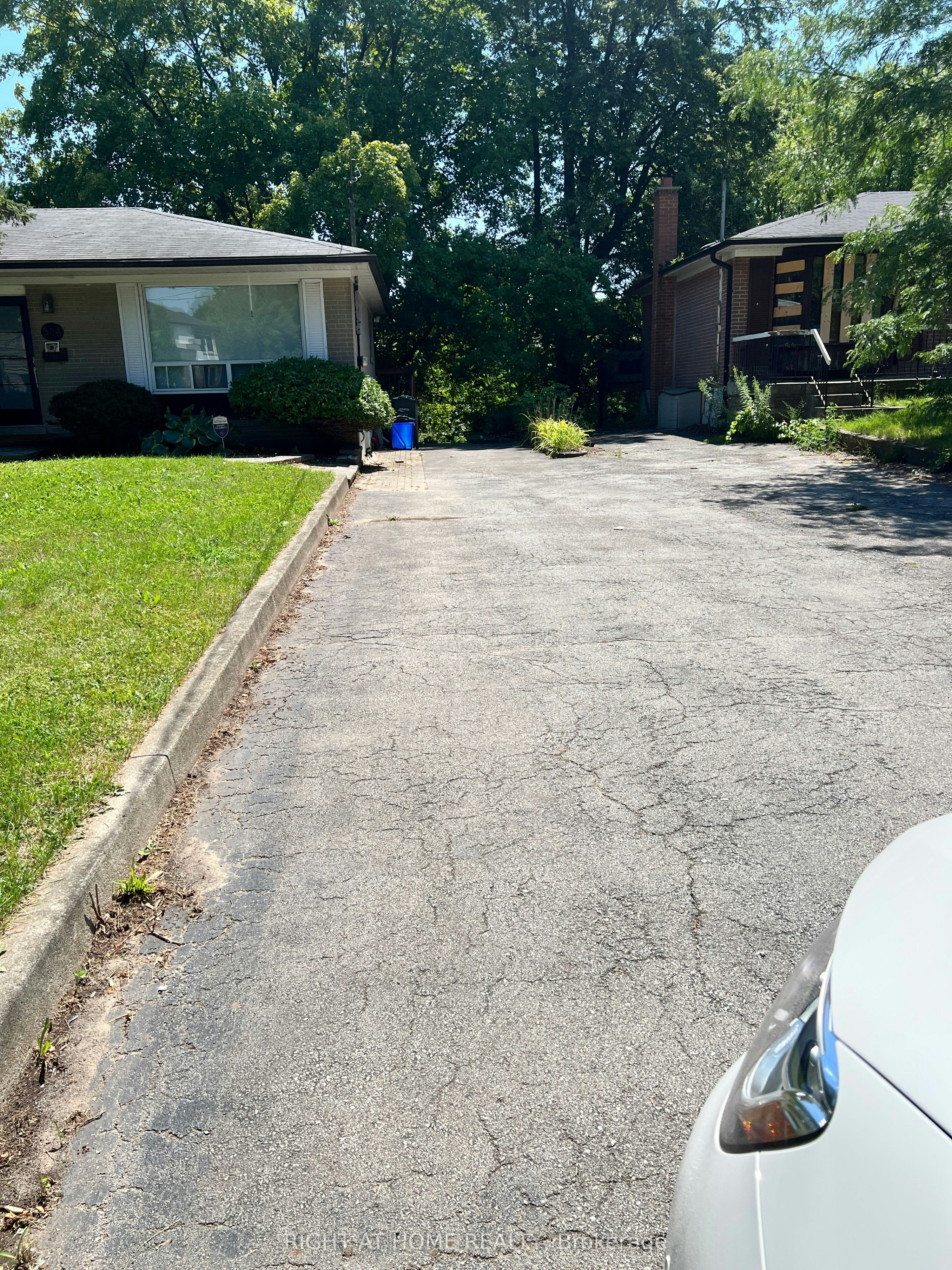 Upper-508 Stafford Drive, Oakville, ON, L6L 4M5 - 2