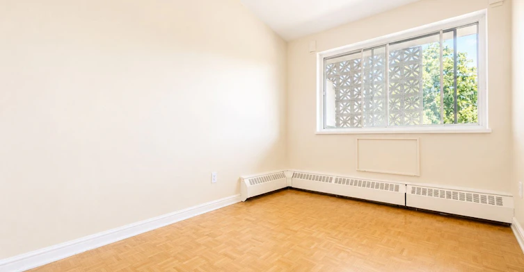 305-80 Blackfriar Avenue, Toronto, ON, M9R 3S9 - 8