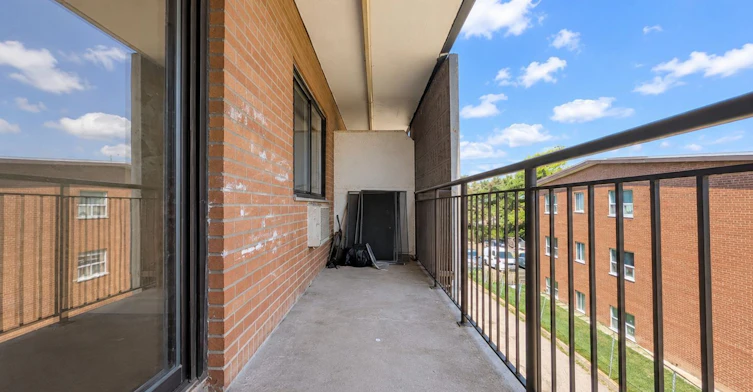 305-80 Blackfriar Avenue, Toronto, ON, M9R 3S9 - 22