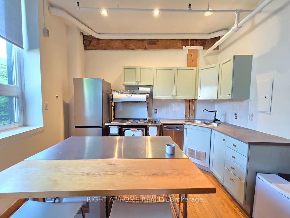 12-121 Prescott Avenue, Toronto, ON, M6N 3G8 - 7