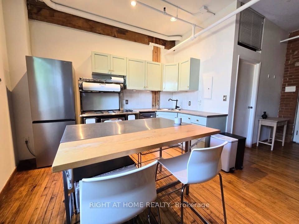 12-121 Prescott Avenue, Toronto, ON, M6N 3G8 - 4