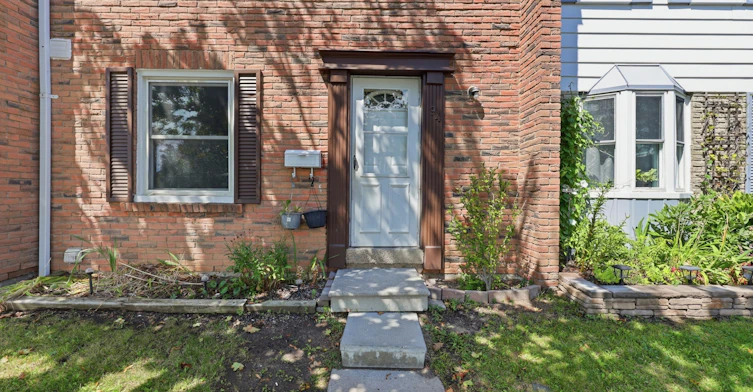 94-1020 Central Park Drive, Brampton, ON, L6S 3J5 - 3