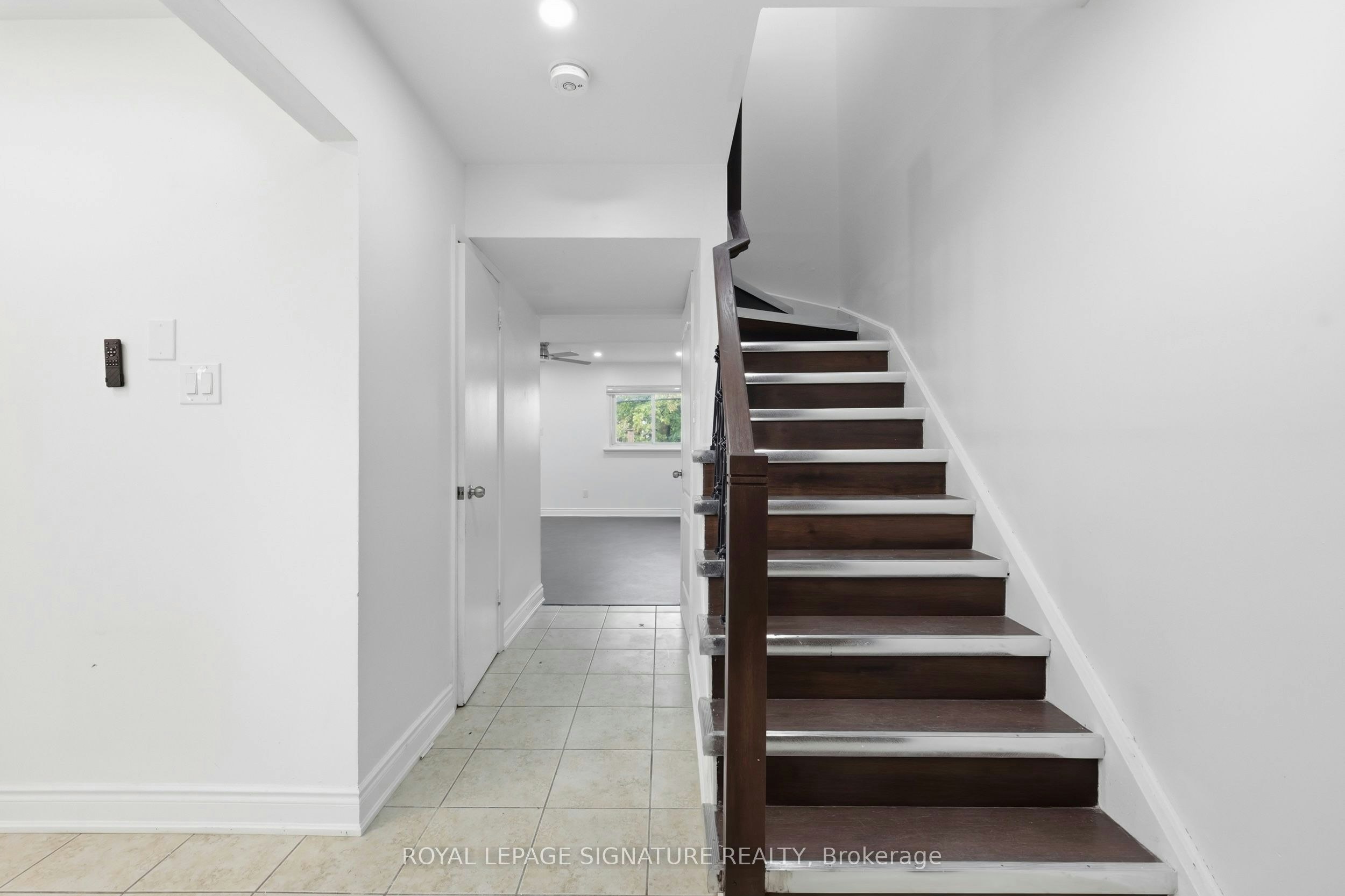 94-1020 Central Park Drive, Brampton, ON, L6S 3J5 - 5