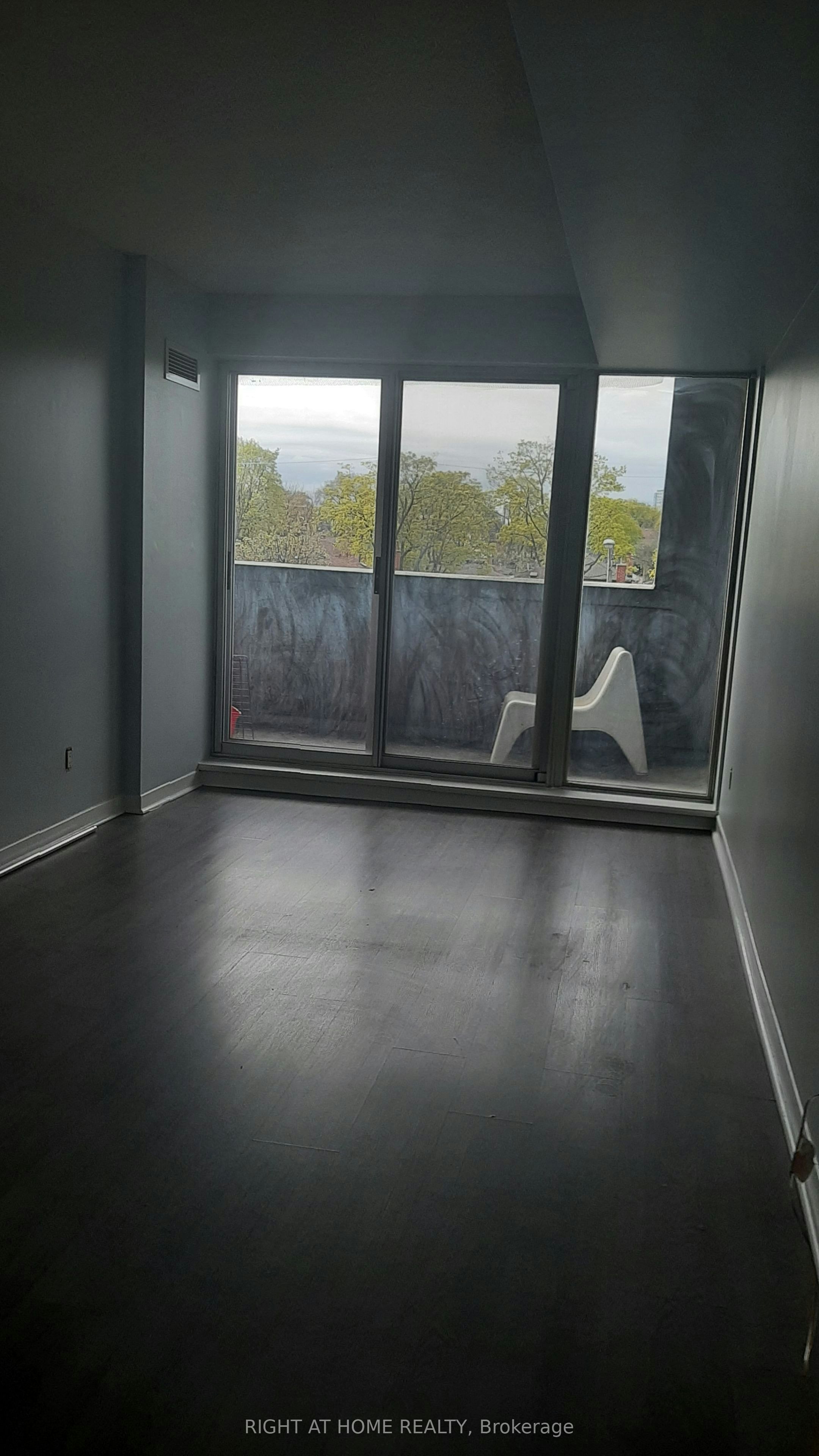 1040 The Queensway N/A, Toronto, ON, M8Z 0A7 - 16
