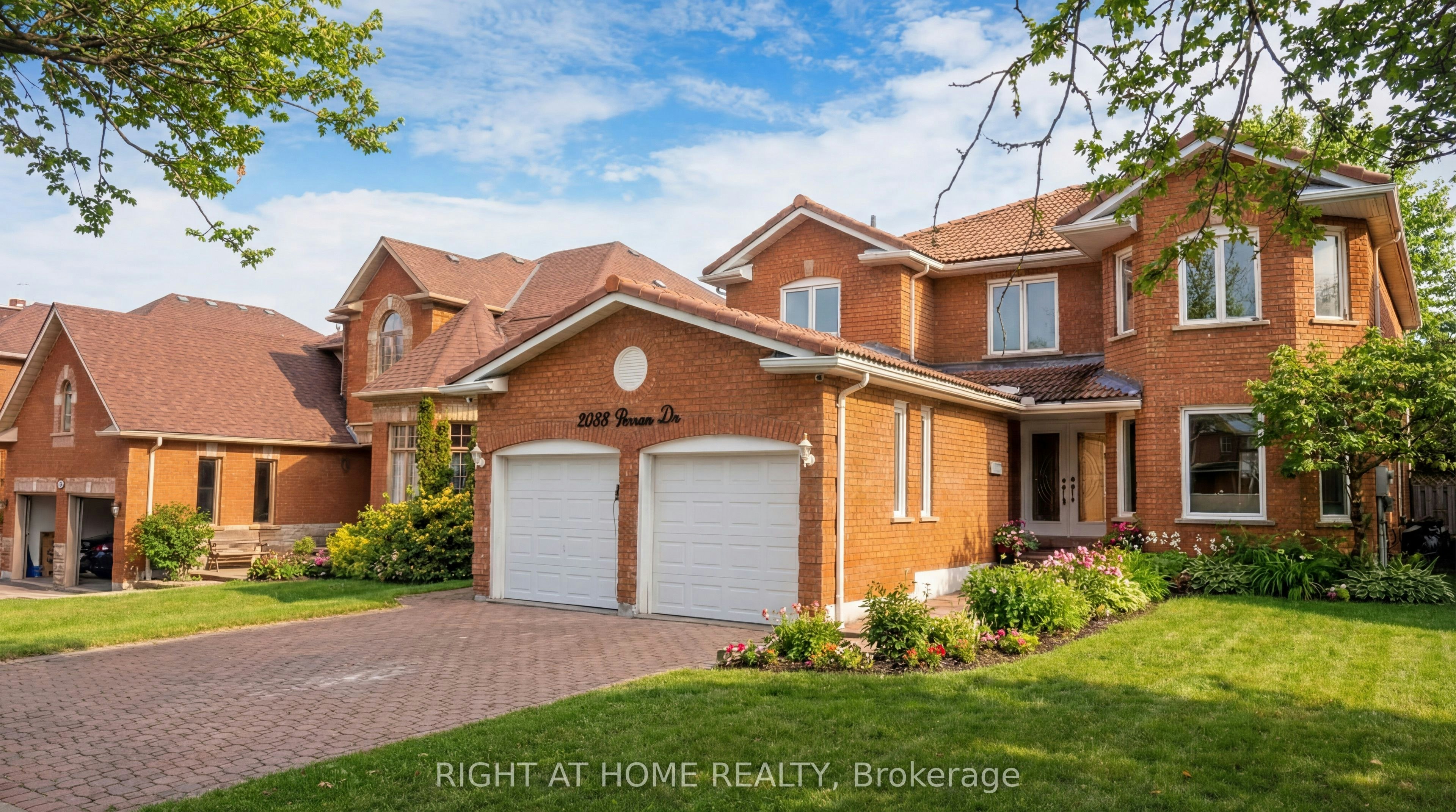 2088 Perran Drive, Mississauga, ON, L5K 2R4