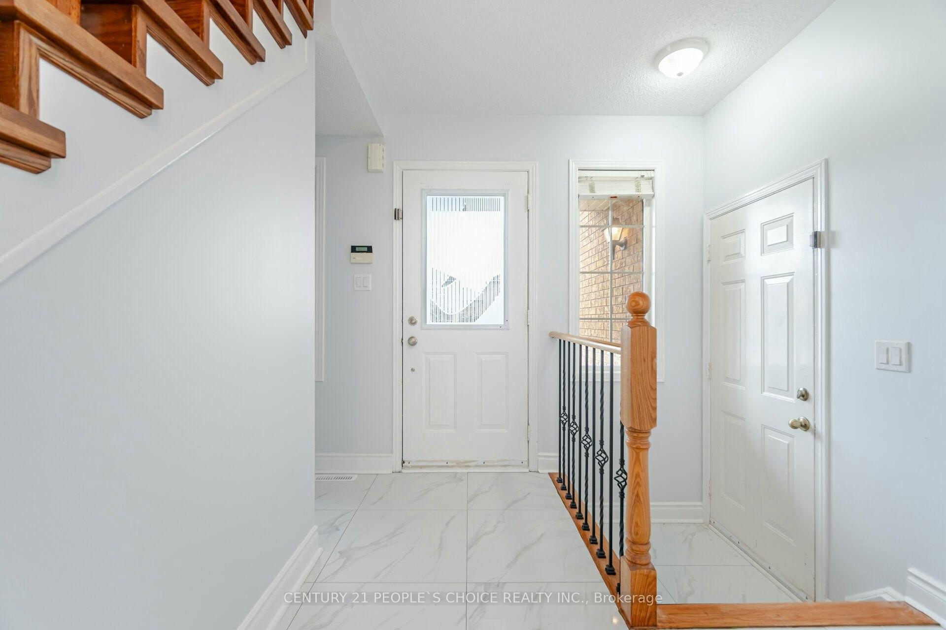 2340 Newcastle Crescent, Oakville, ON, L6M 4P6 - 4