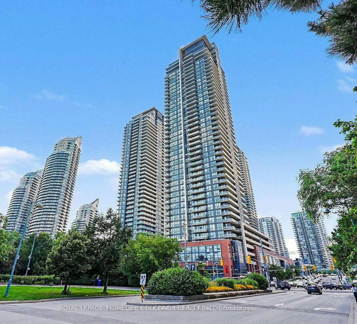 819-2200 Lake Shore Boulevard W, Toronto, ON, M8V 1A4