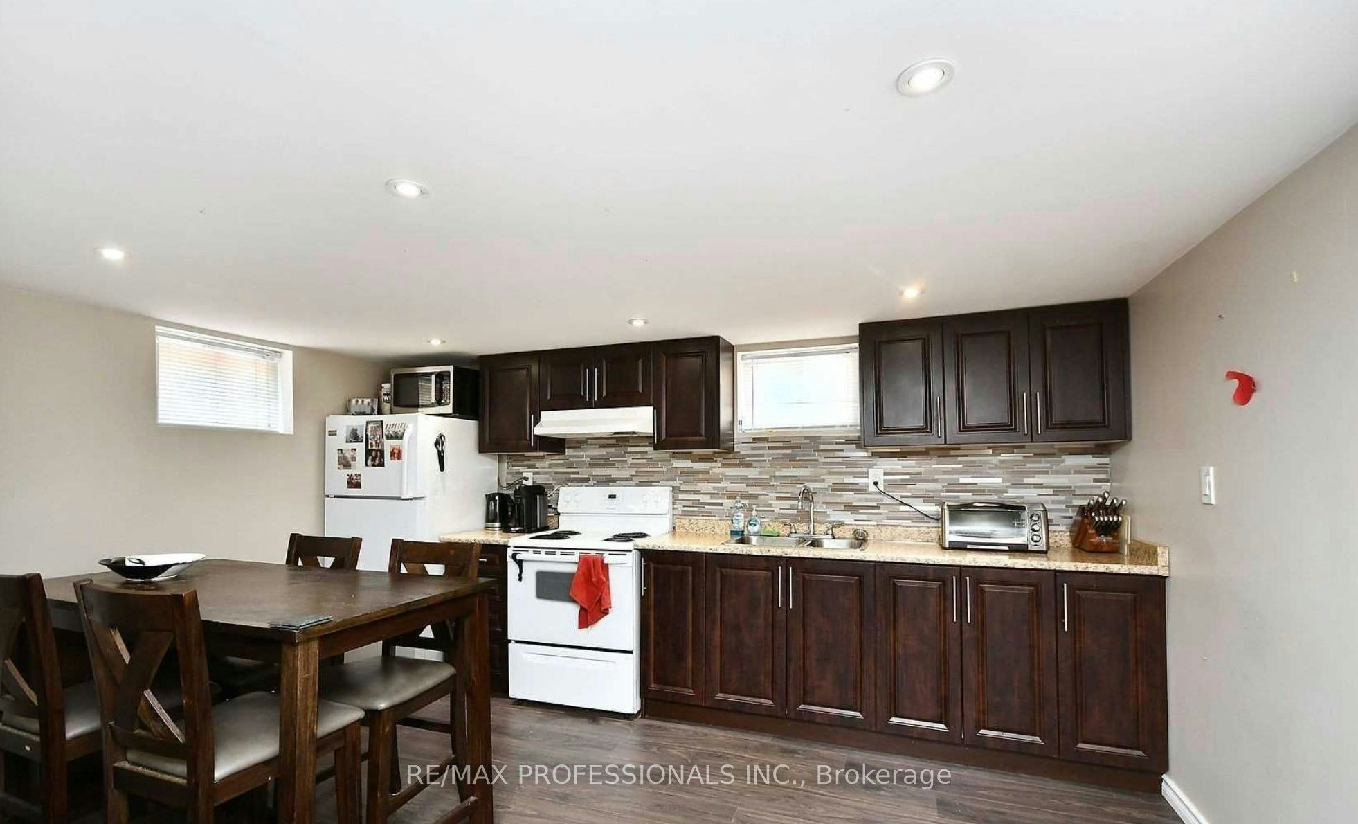 BSMT-1072 Alexandra Avenue, Mississauga, ON, L5E 1Z8 - 6
