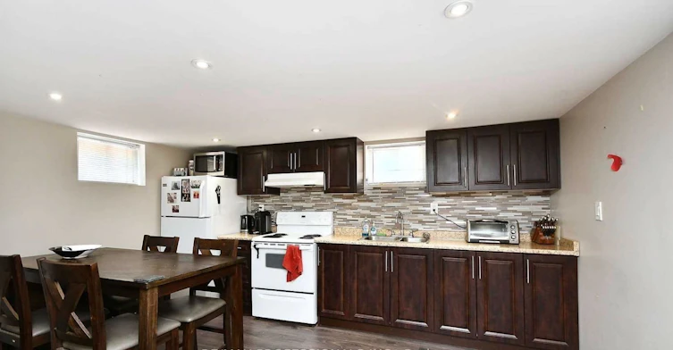 BSMT-1072 Alexandra Avenue, Mississauga, ON, L5E 1Z8 - 6