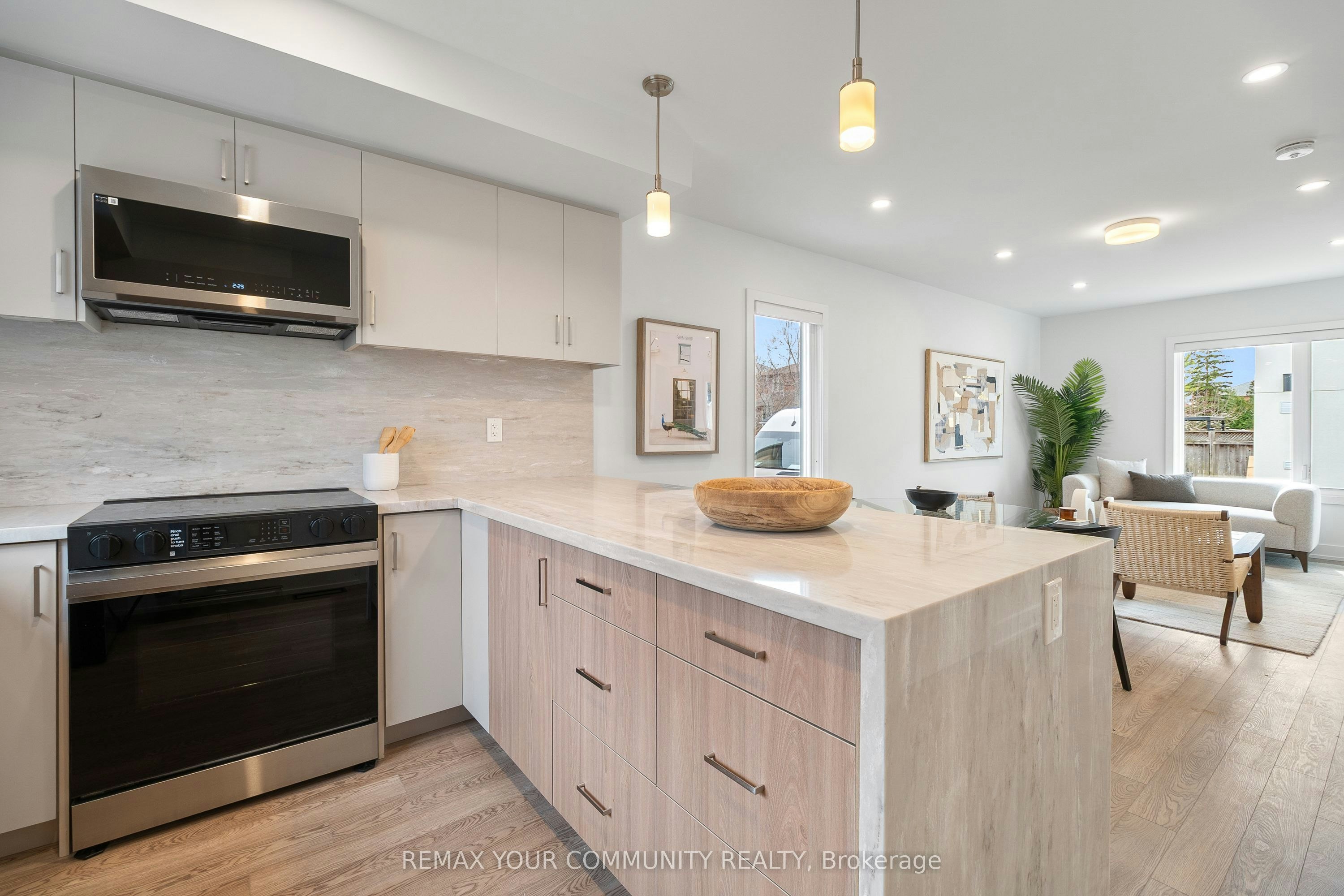 2-34 Poplar Avenue, Toronto, ON, M9B 3R4 - 7