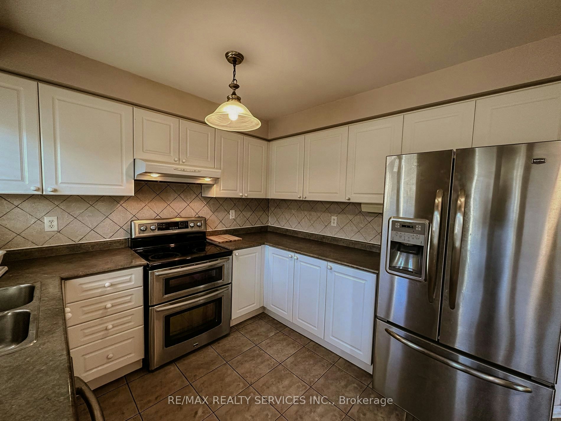 41 Sandyshores Drive, Brampton, ON, L6R 2H2 - 4
