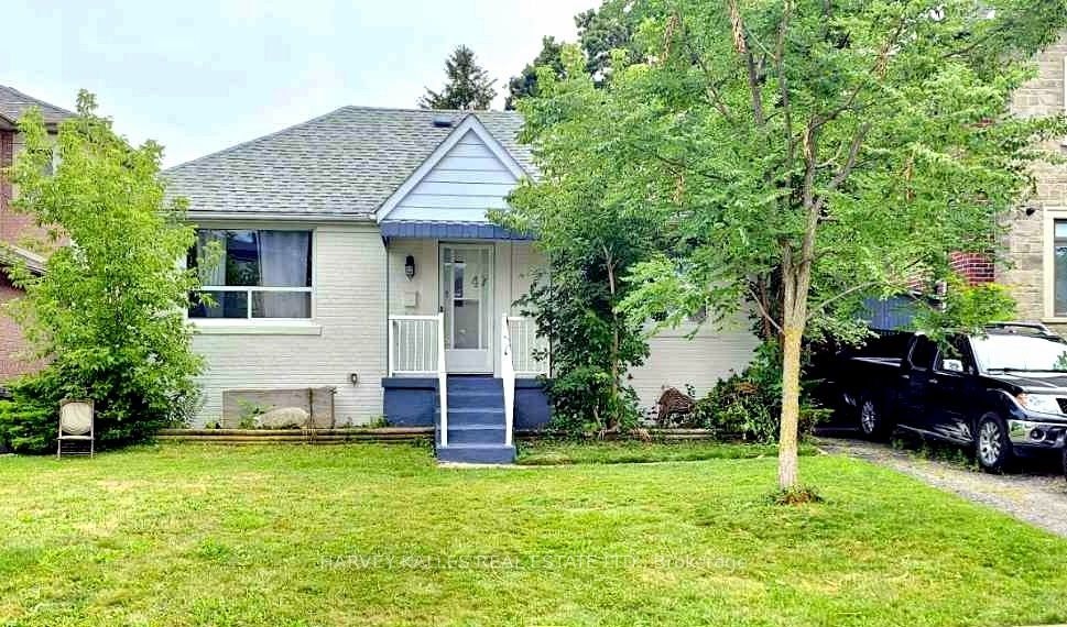 Lower-47 Stayner Avenue, Toronto, ON, M6B 1N5