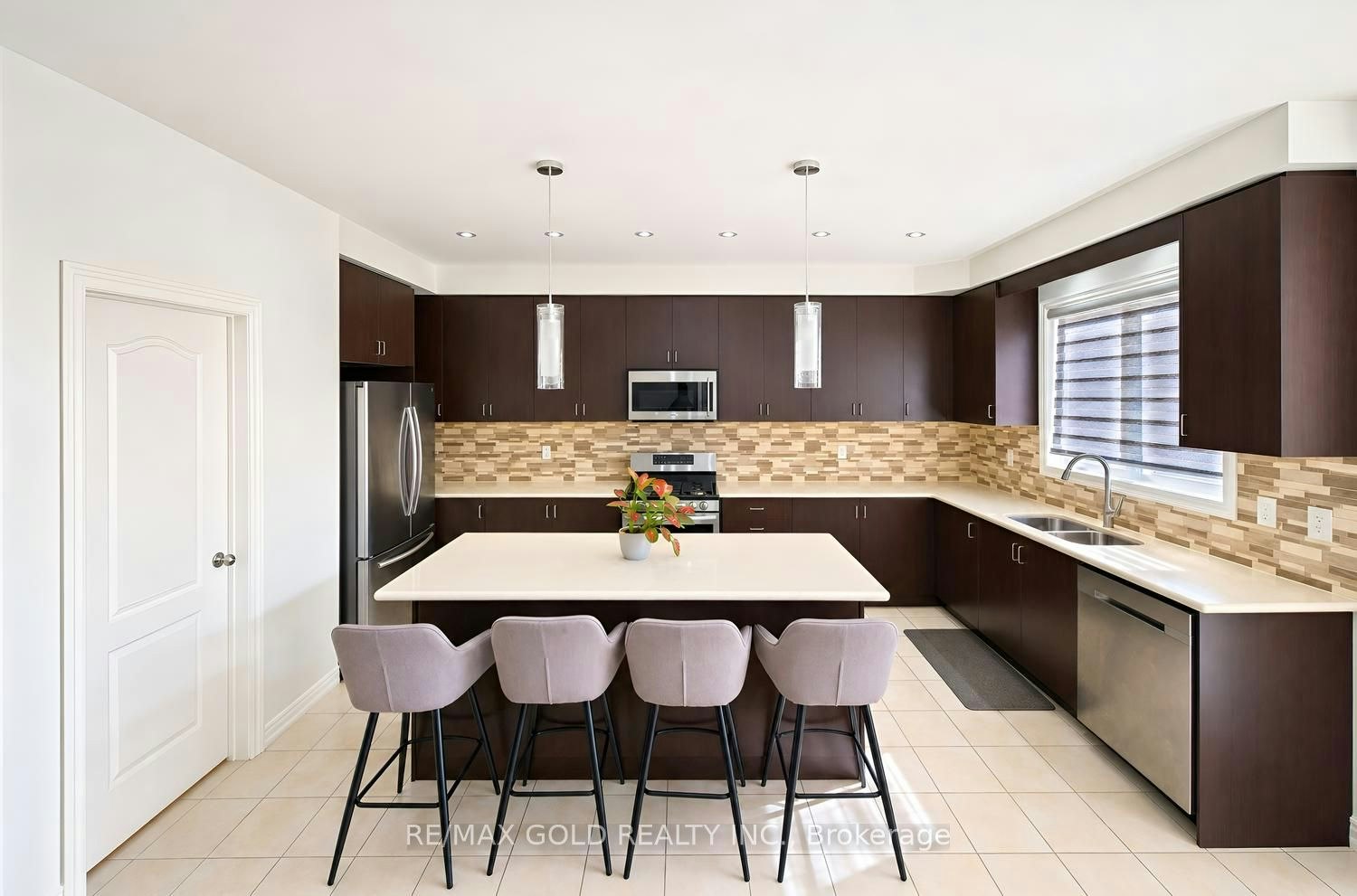 116 Lesabre Crescent, Brampton, ON, L6P 0W4 - 7