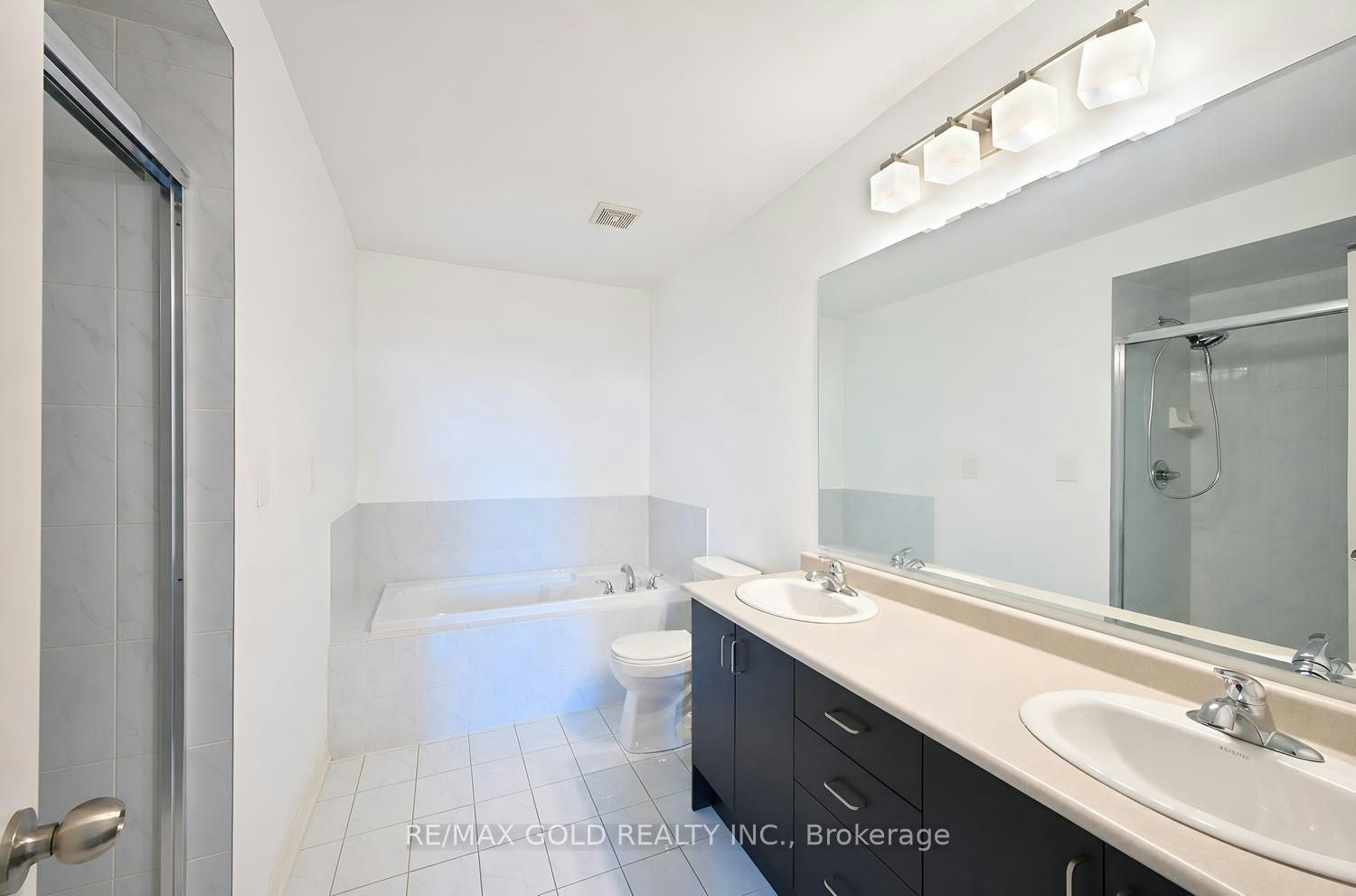 116 Lesabre Crescent, Brampton, ON, L6P 0W4 - 42
