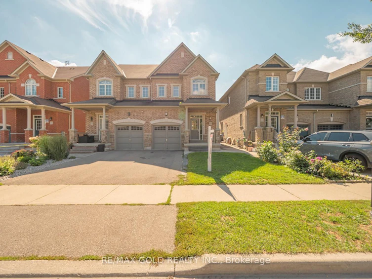 116 Lesabre Crescent, Brampton, ON, L6P 0W4 - 2